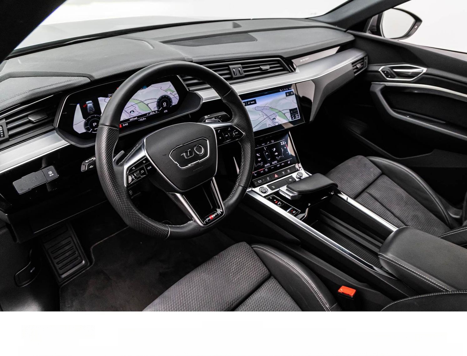 Audi E-TRON SPORTBACK 55 S LINE BLACK LED/KEYLESS/KAM foto 16