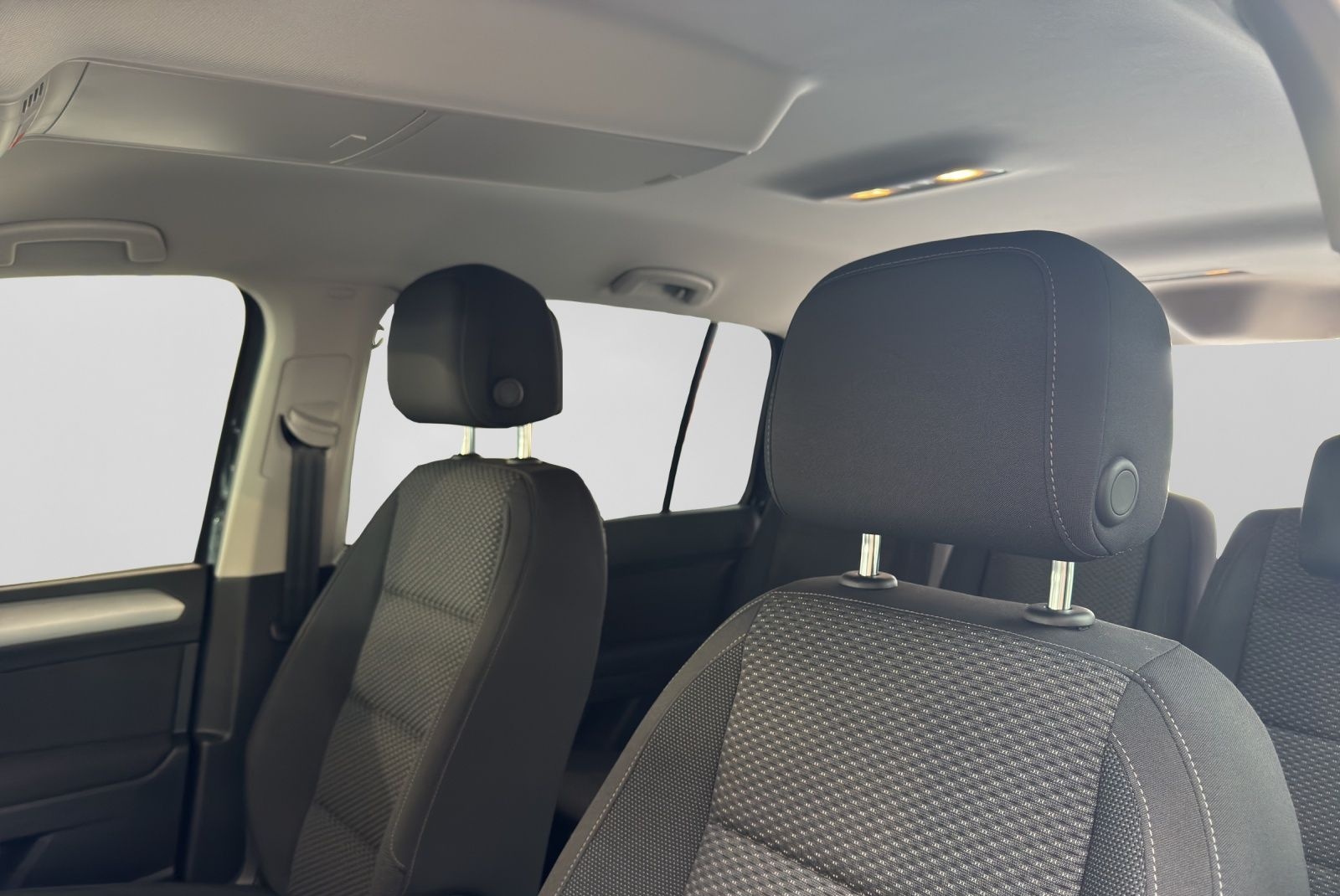 Volkswagen Touran 1.5 TSI COMFORTLINE NAVI GJR CLIMA LM16 S foto 18