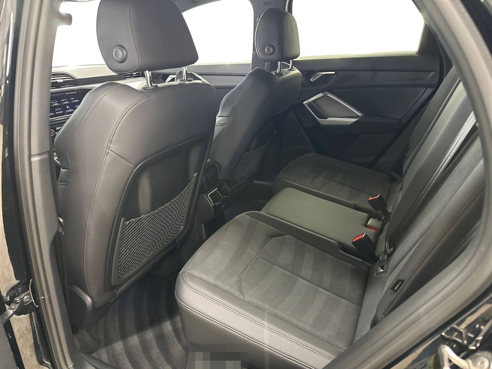 Audi Q3 Sportback 35 TDI S line S tr. *LED*AHK*Navi* foto 8