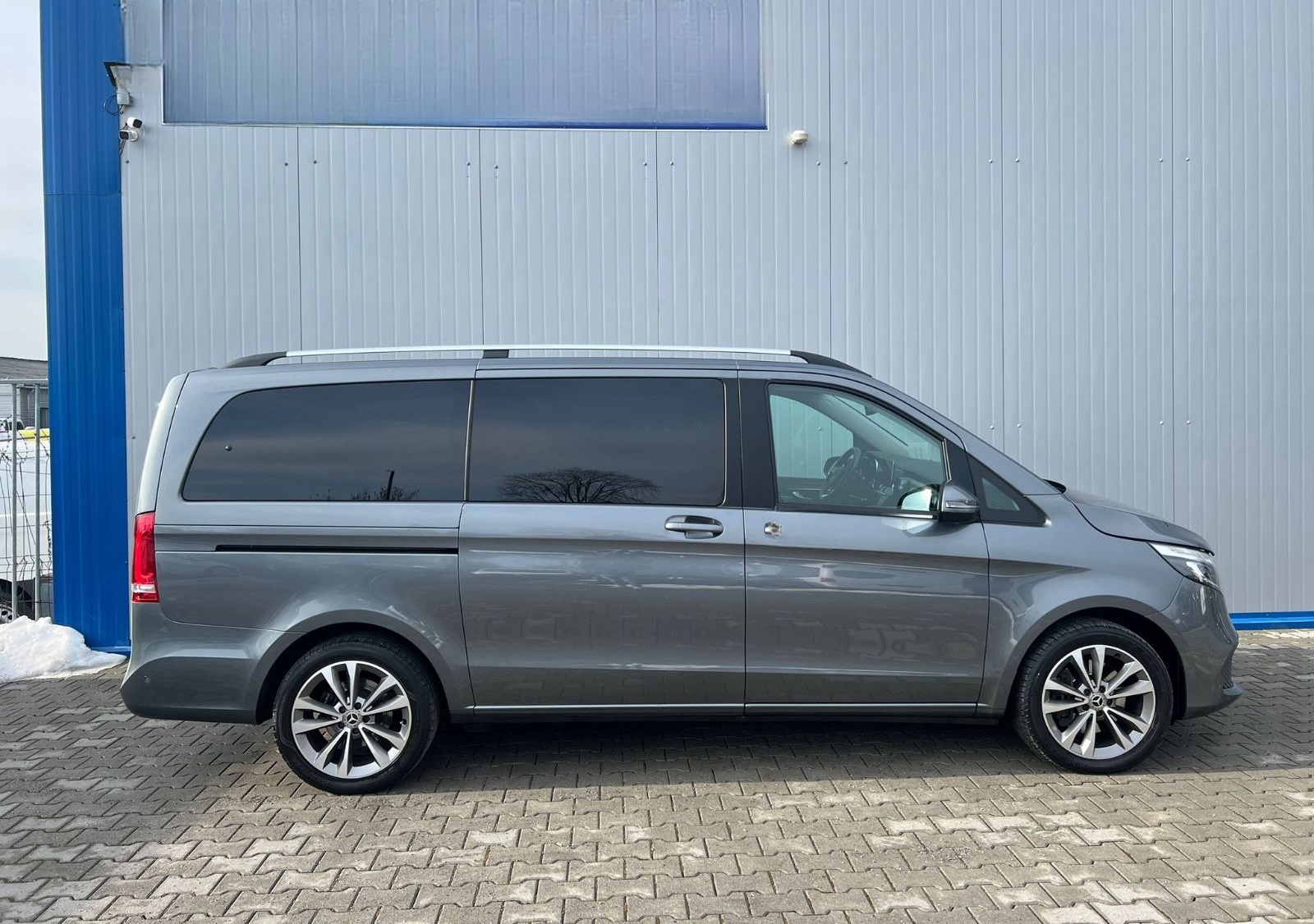 Mercedes-Benz V250 4M LANG SPORT-PAKET NAVI LEDER LED 7-SITZER foto 5