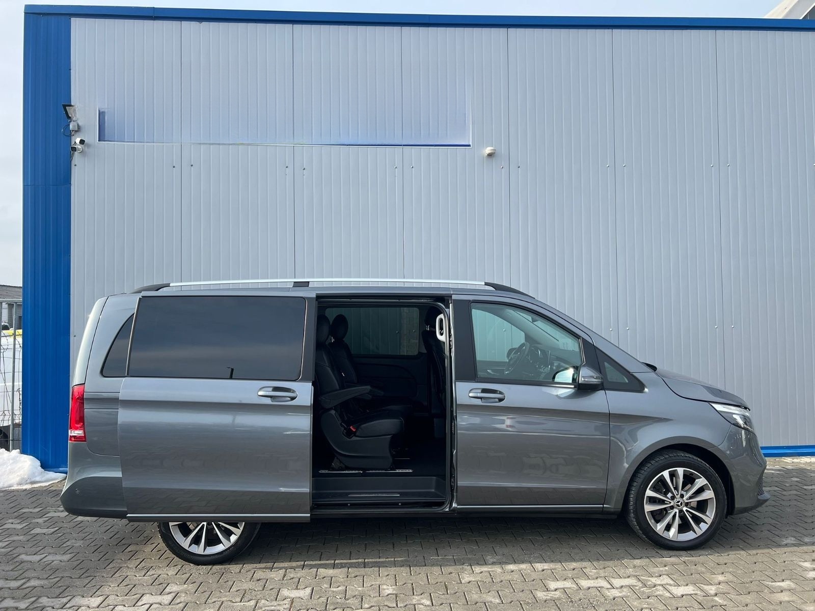 Mercedes-Benz V250 4M LANG SPORT-PAKET NAVI LEDER LED 7-SITZER foto 6