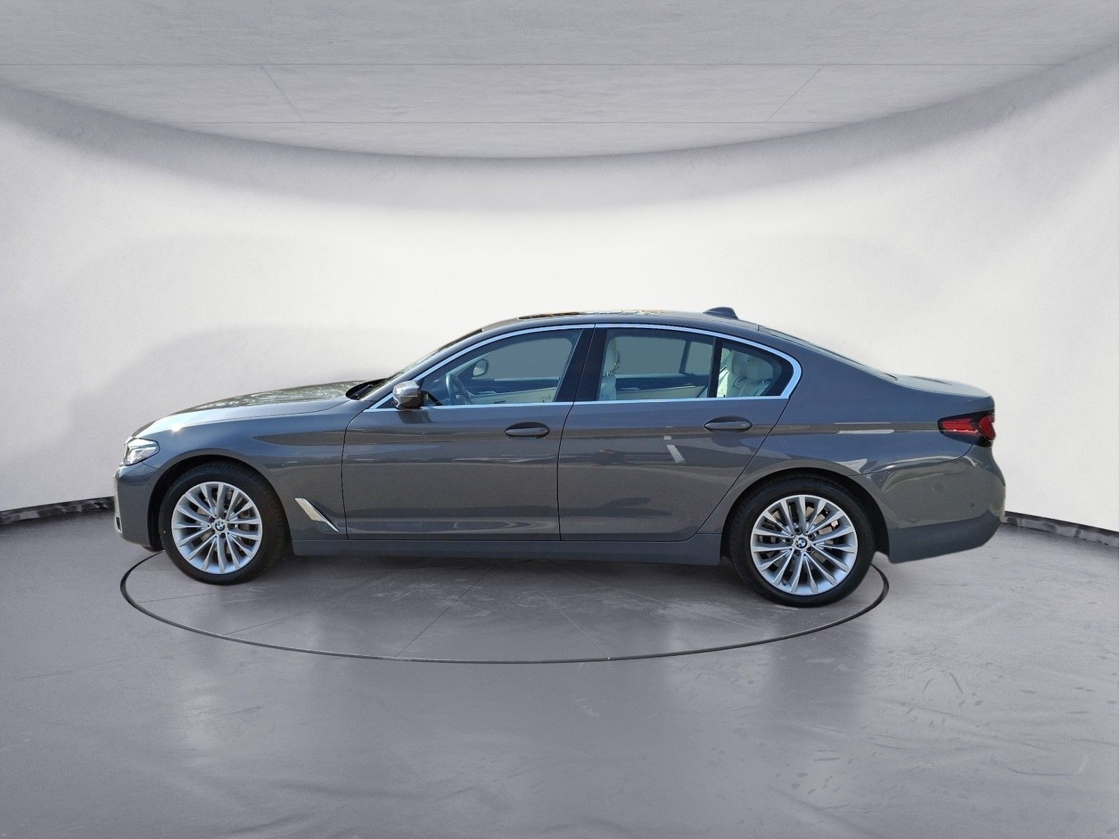 BMW 540i xDrive Limousine Luxury Line Innovationsp.  foto 3