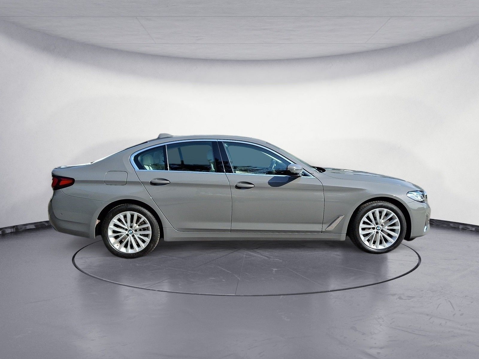 BMW 540i xDrive Limousine Luxury Line Innovationsp.  foto 6