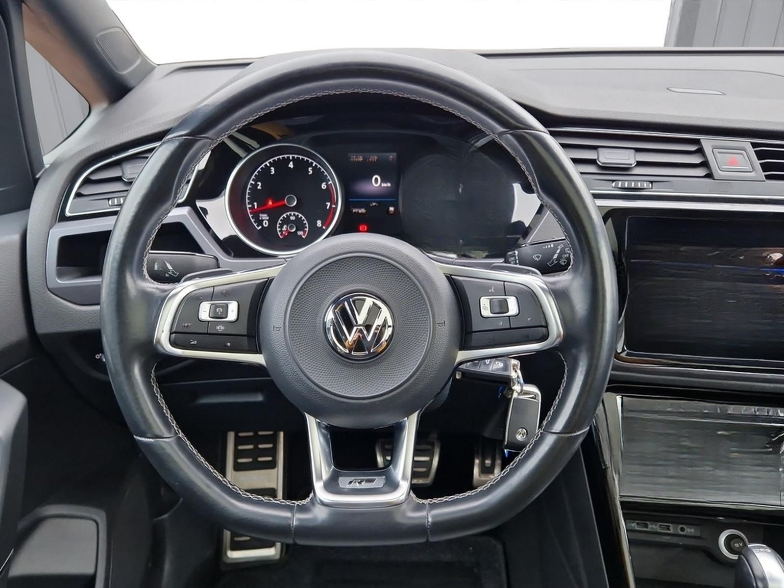 Volkswagen Touran 1.5 TSI Highline, AHK, Std.Hzg, RFK, ACC foto 8