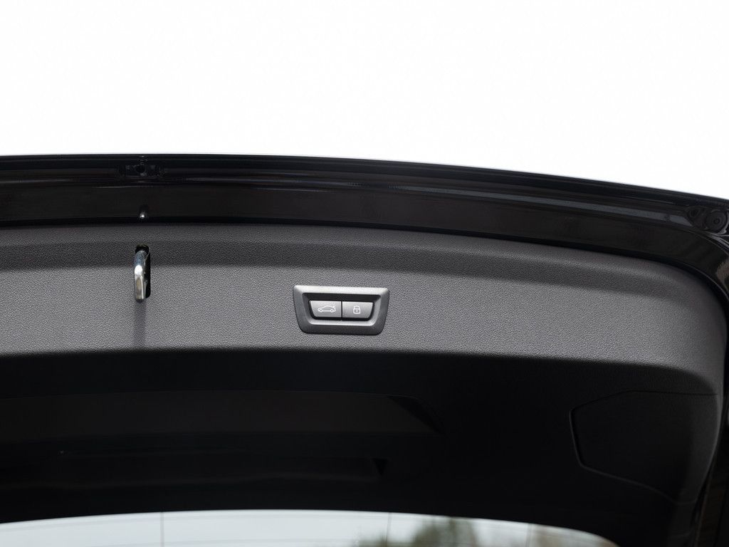 BMW 135 xDrive PANO HUD 360° LED ACC NAVI H/K SHZ foto 13