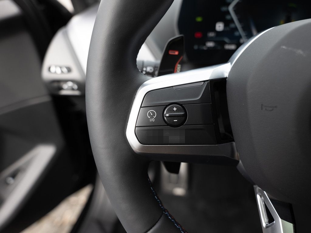 BMW M135i xDrive PANO HUD 360° LED NAVI H/K KAMERA foto 23