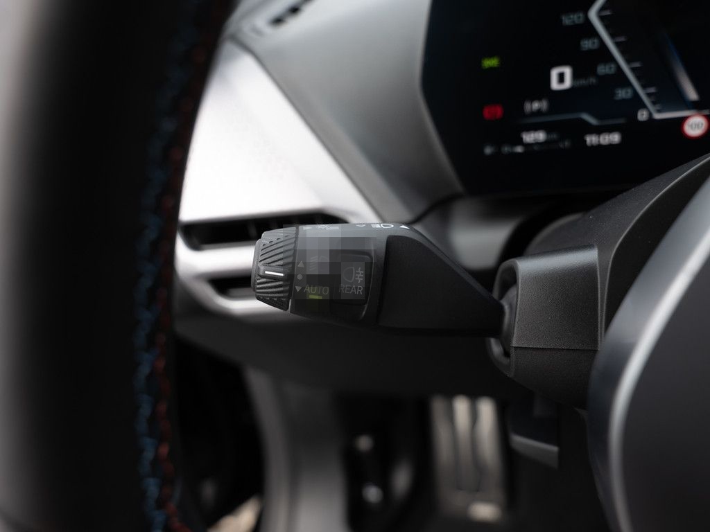 BMW M135i xDrive PANO HUD 360° LED NAVI H/K KAMERA foto 25