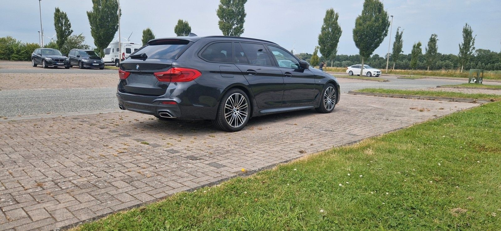 BMW 530d Touring M-Sport | Panorama | HUD| ACC  foto 4