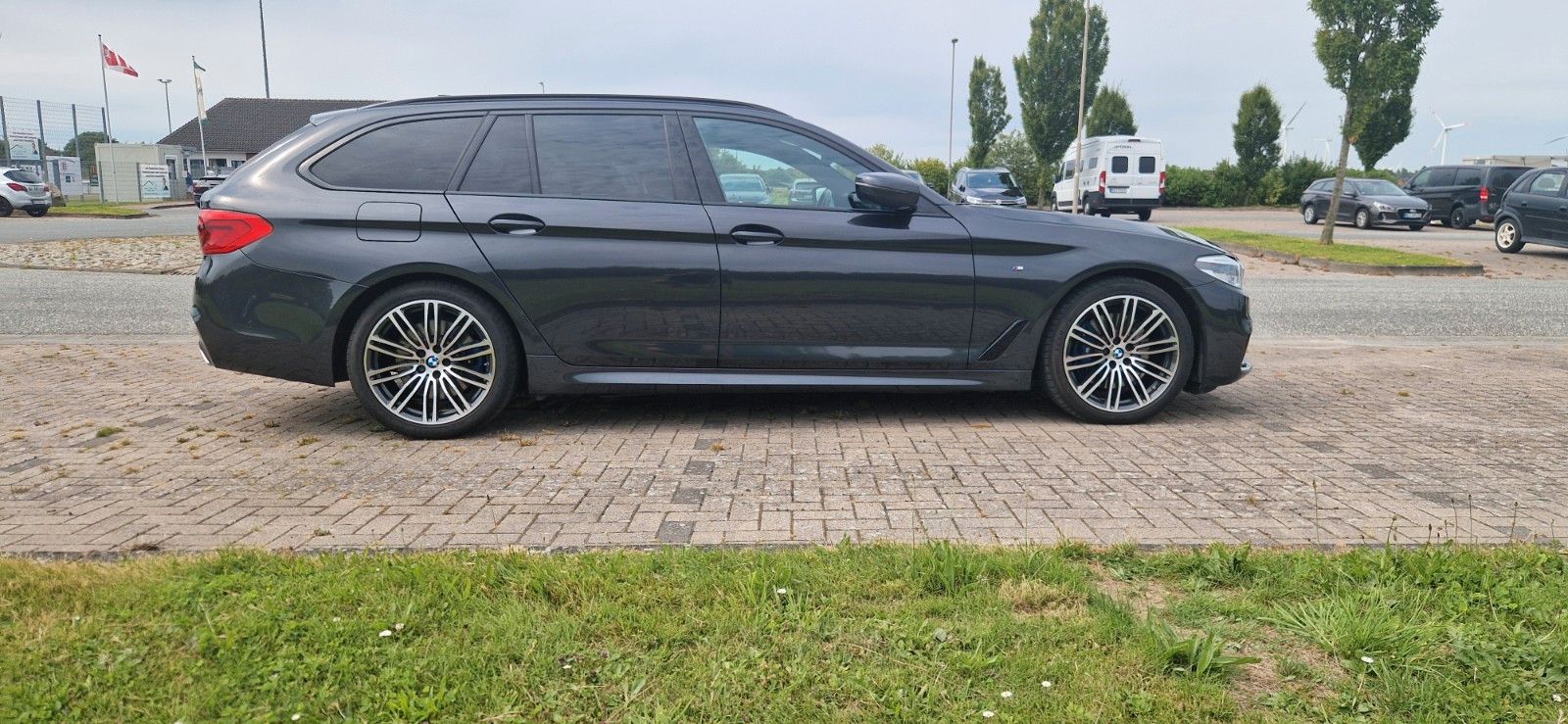 BMW 530d Touring M-Sport | Panorama | HUD| ACC  foto 6