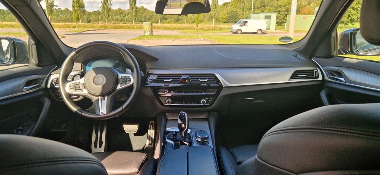 BMW 530d Touring M-Sport | Panorama | HUD| ACC  foto 10
