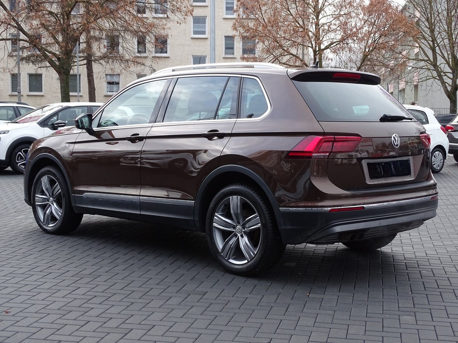 Volkswagen Tiguan 2.0 TSI Highline 4Motion LED Navi ACC AHK foto 3