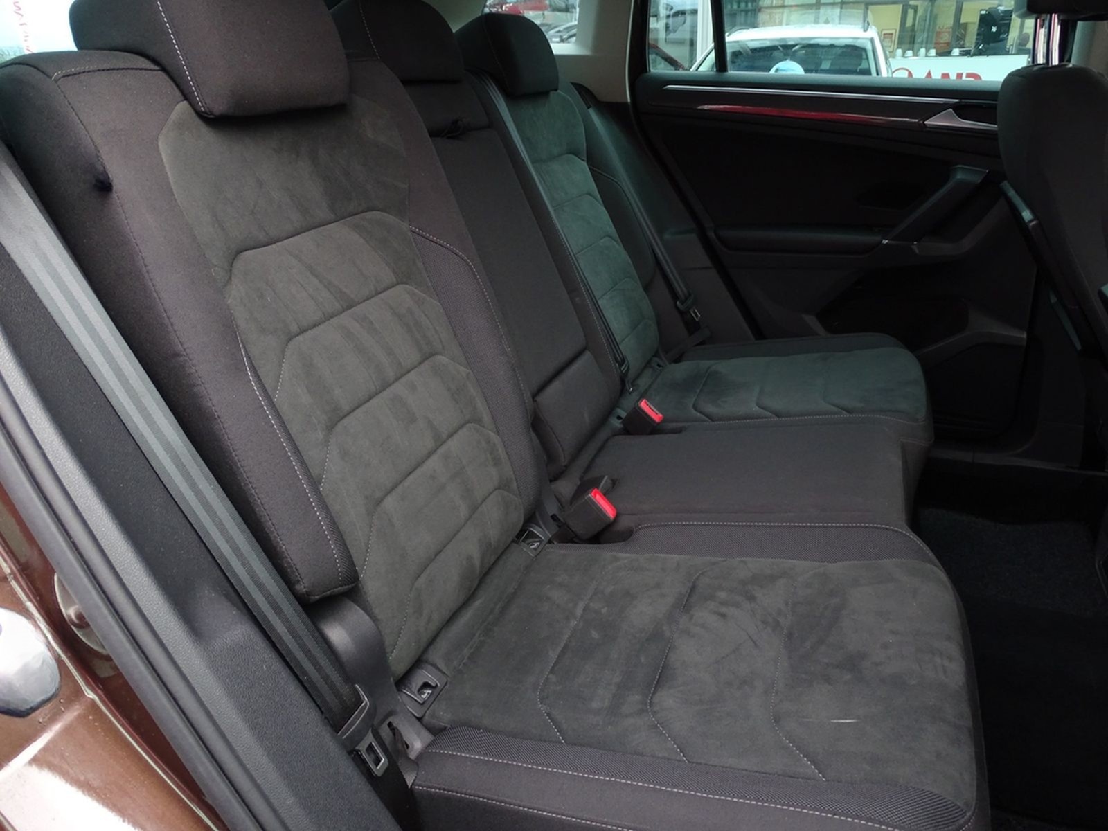 Volkswagen Tiguan 2.0 TSI Highline 4Motion LED Navi ACC AHK foto 29