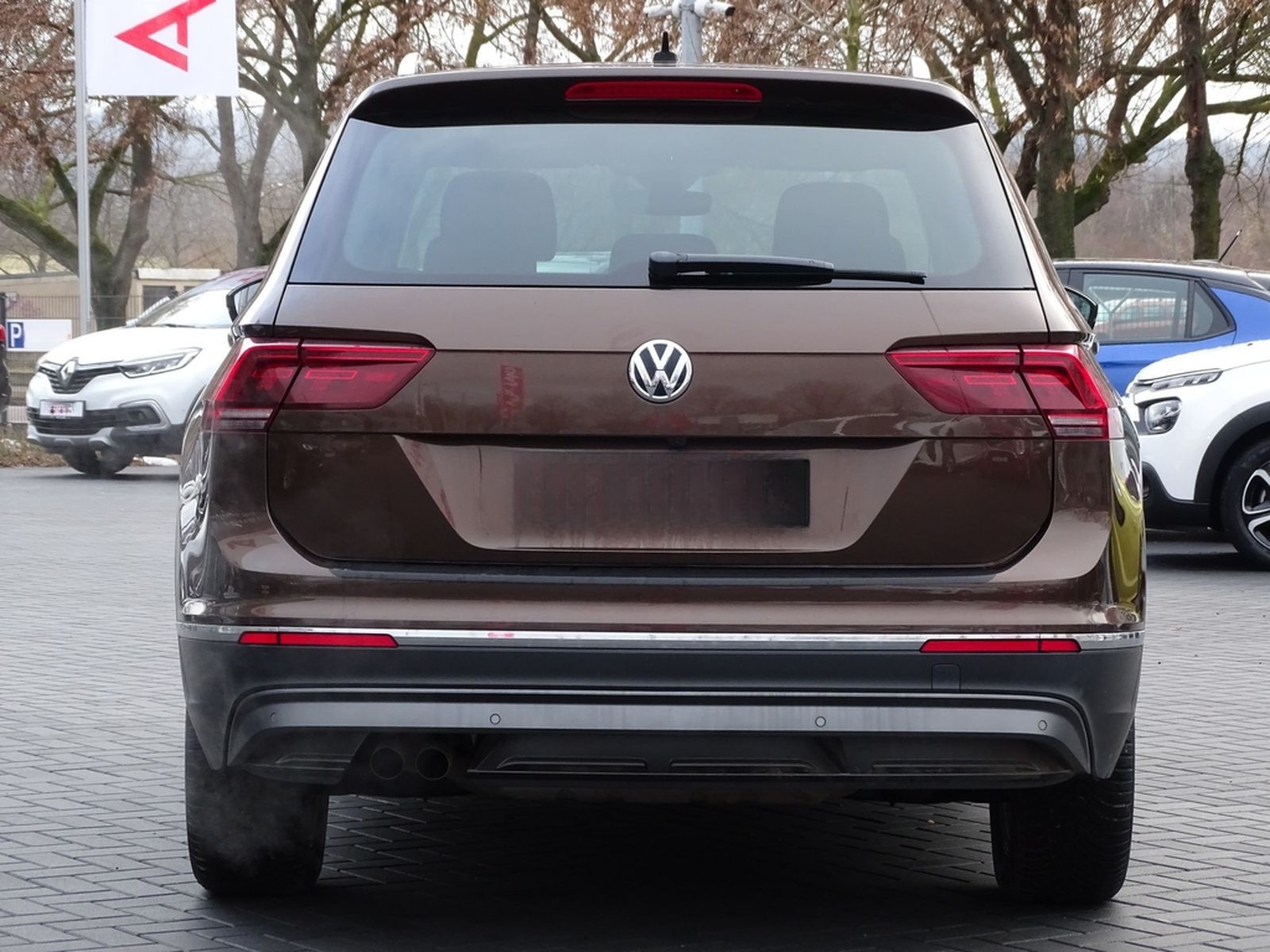 Volkswagen Tiguan 2.0 TSI Highline 4Motion LED Navi ACC AHK foto 4
