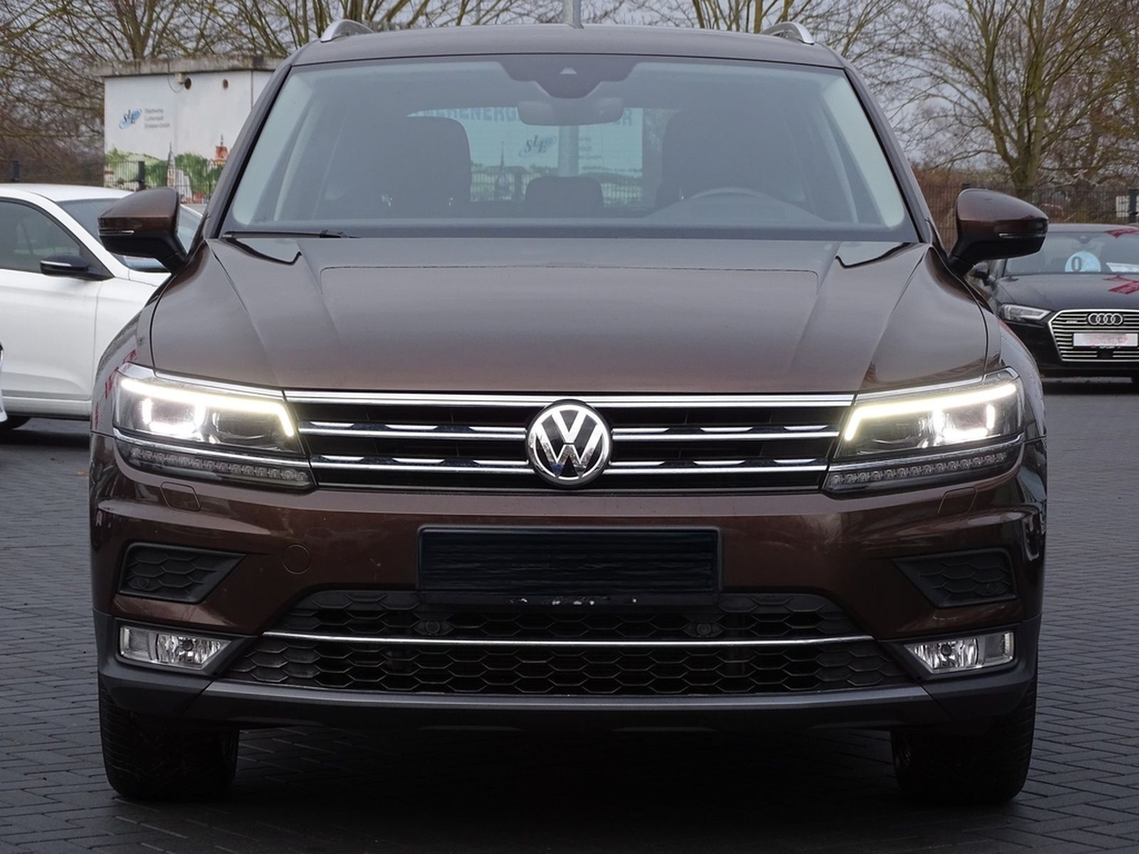 Volkswagen Tiguan 2.0 TSI Highline 4Motion LED Navi ACC AHK foto 7