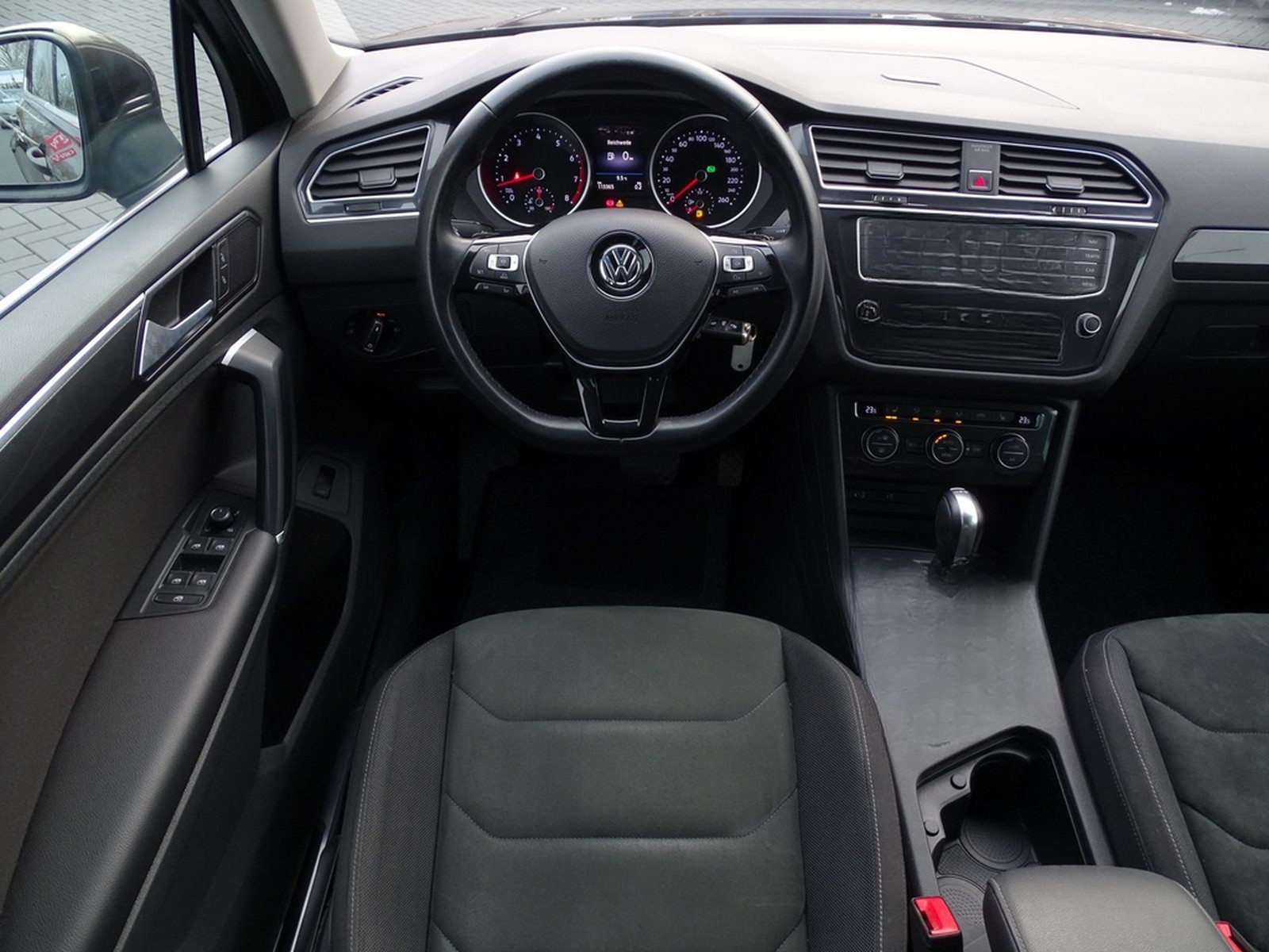 Volkswagen Tiguan 2.0 TSI Highline 4Motion LED Navi ACC AHK foto 10