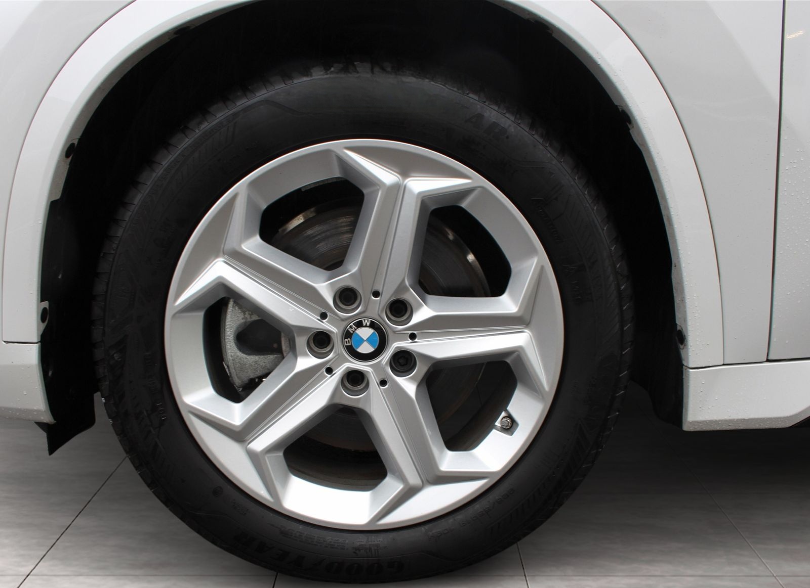 BMW X1 sDrive20i M Sportpaket Head-Up 360°K AHK PANO foto 5