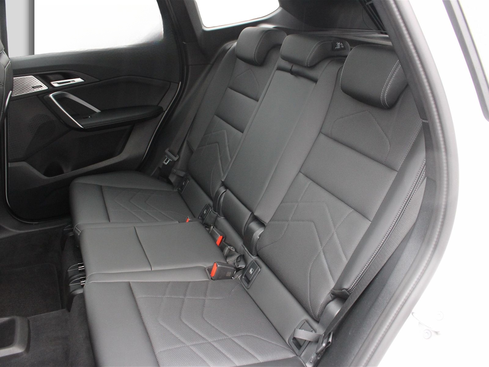 BMW X1 sDrive20i M Sportpaket Head-Up 360°K AHK PANO foto 8