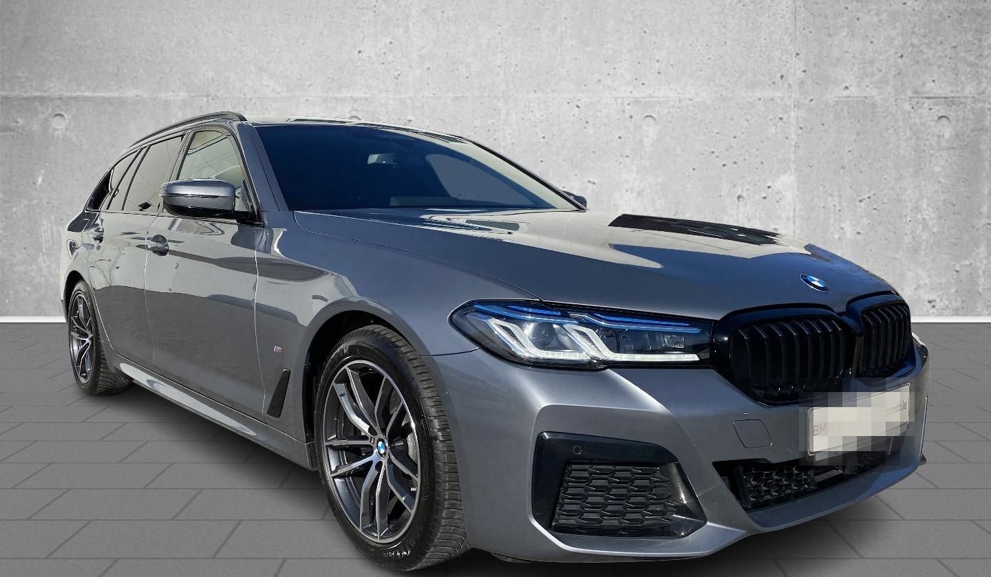 BMW 520 i M Sport HUD Luft AHK Navi Memory Sitze Sou foto 4