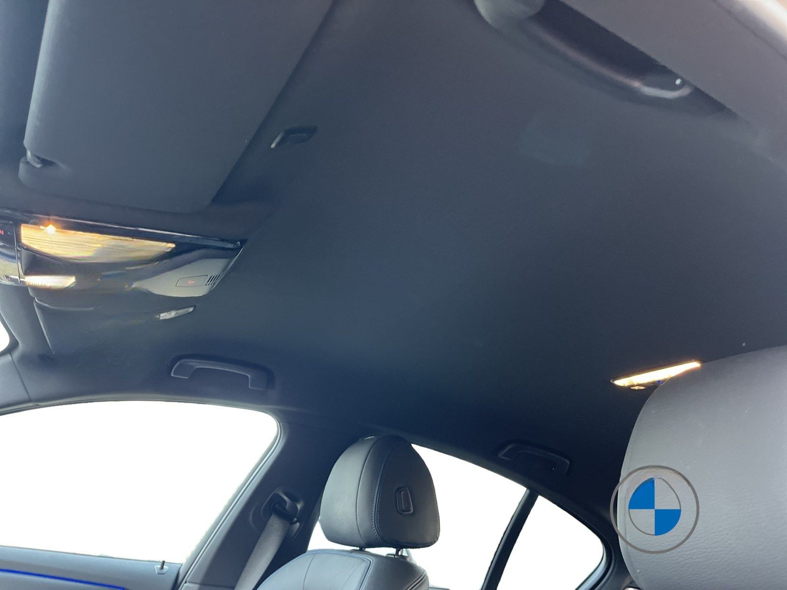 BMW 520d Lim M Sport 19" HUD Lenkradhzg. Laserlicht foto 20
