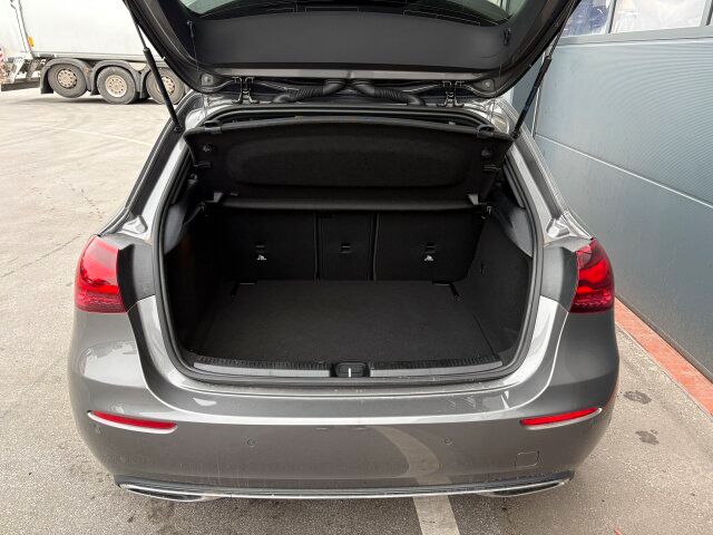 Mercedes-Benz A 180 ProgressiveAdvanced LED Kamera Premium 18" foto 9
