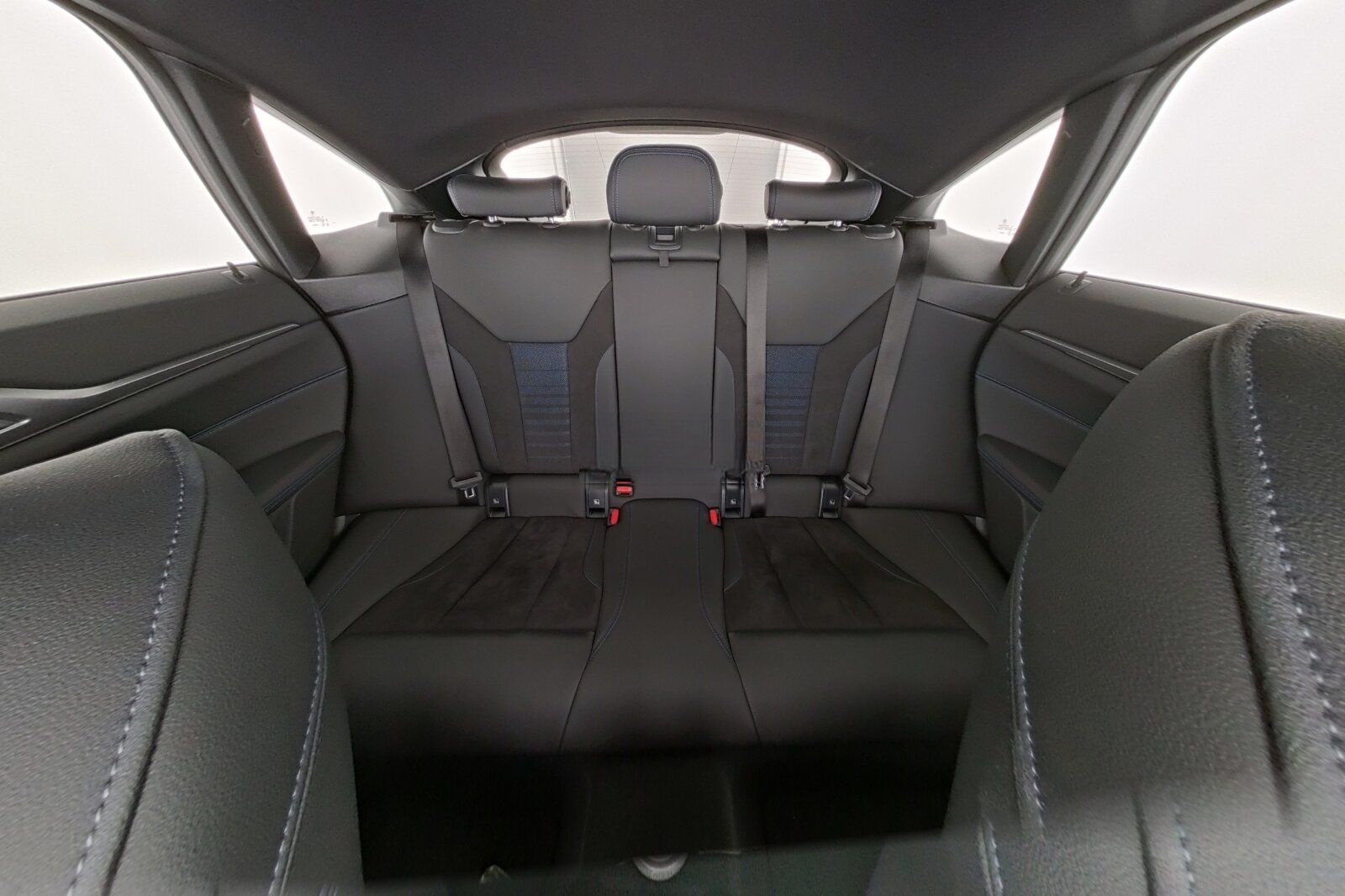 BMW i4 eDrive35 GranCoupe M Sport Shadow Live Cockpi foto 8