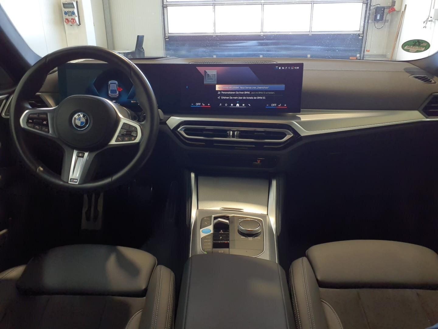BMW i4 eDrive40 Gran Coupe M Sport Live Cpt. Prof. H foto 6