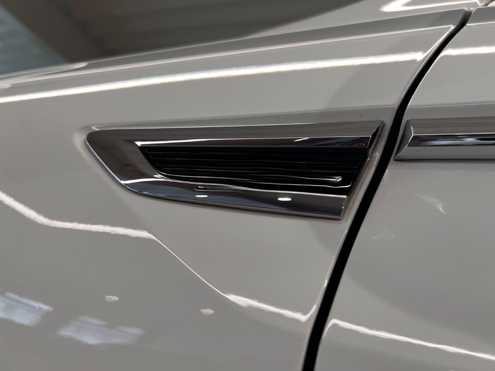 Volkswagen Tiguan 2.0TSI DSG 4MOTION Highline R-LINE 1.HAND foto 48