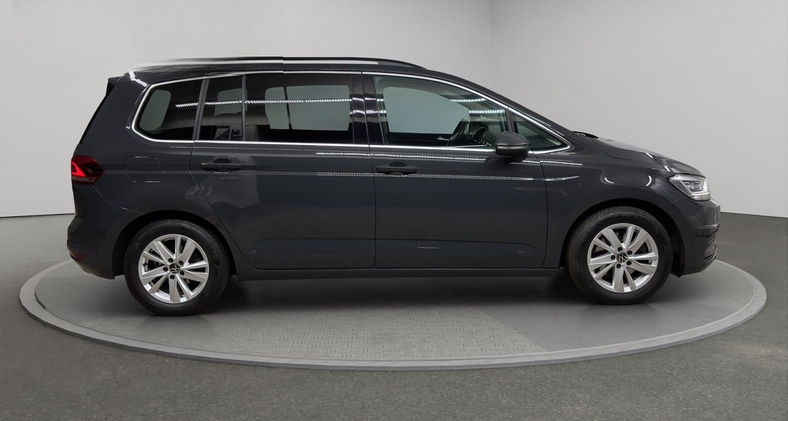 Volkswagen Touran Comfortline (AHK.Pano.Kamera) 2.0 TDI DSG foto 4