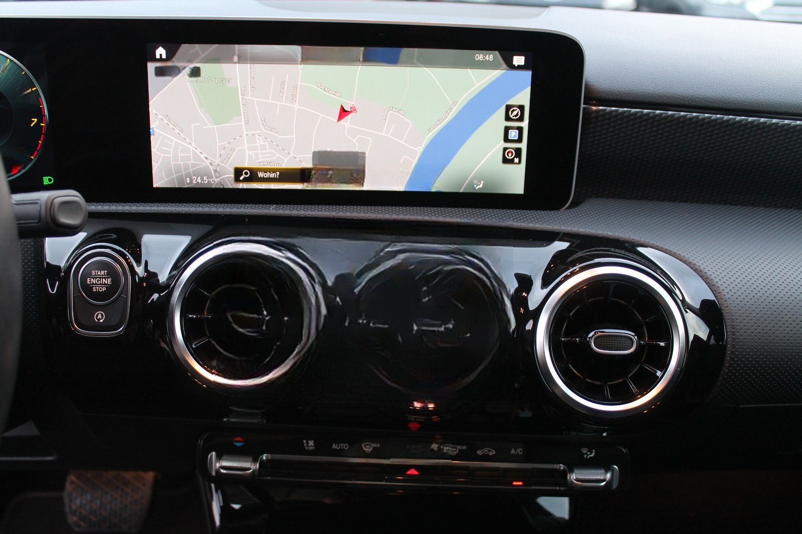 Mercedes-Benz A 200, Automatik, Navi, Kamera, el. Sitze, LED foto 13