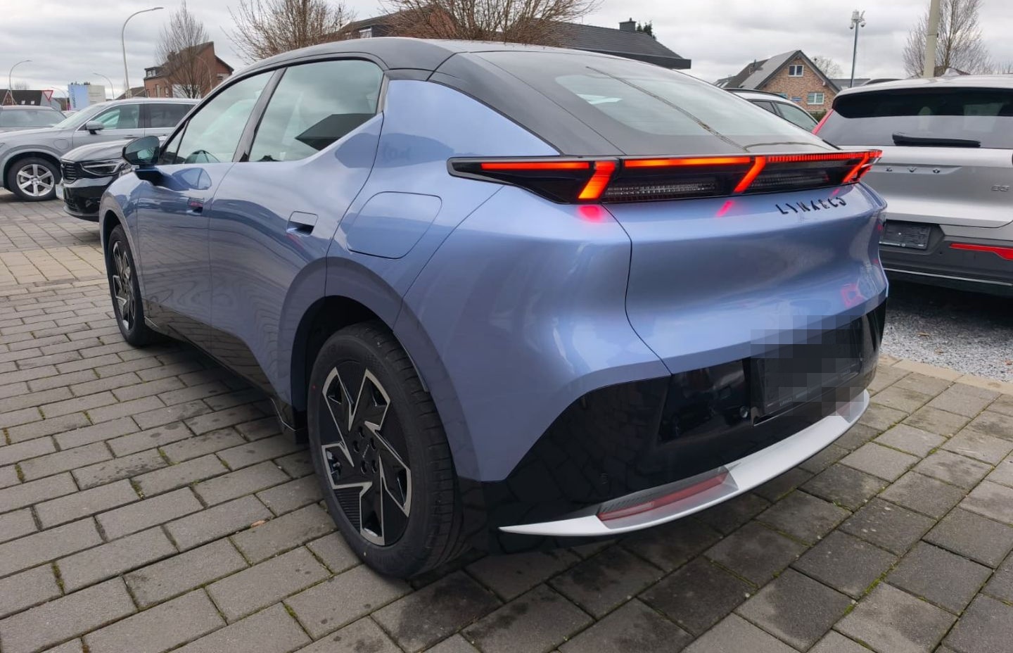 Lynk&Co 02 Core Navi Digitales Cockpit LED ACC El. Heckk foto 4