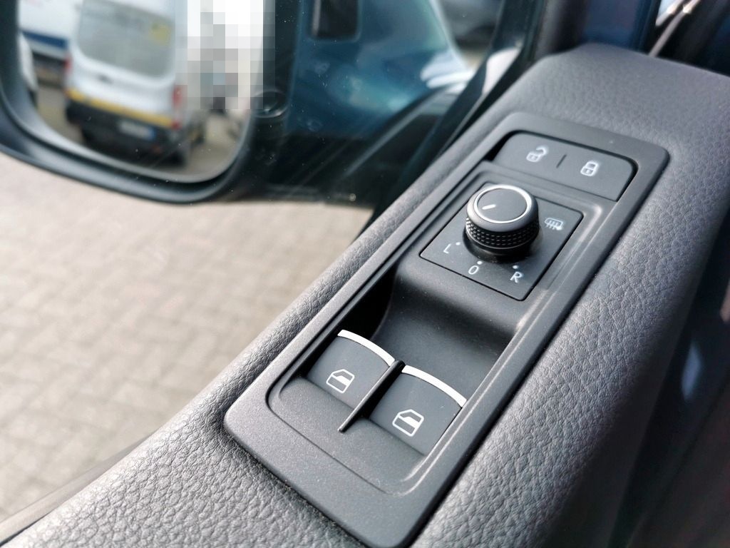 Volkswagen T6 2.0 TDI Multivan Highline ACC AHK AUT KlimaA foto 17