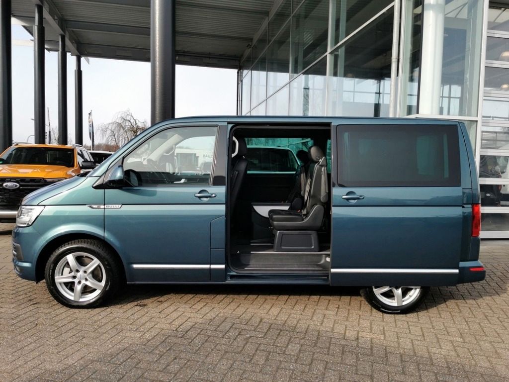Volkswagen T6 2.0 TDI Multivan Highline ACC AHK AUT KlimaA foto 25
