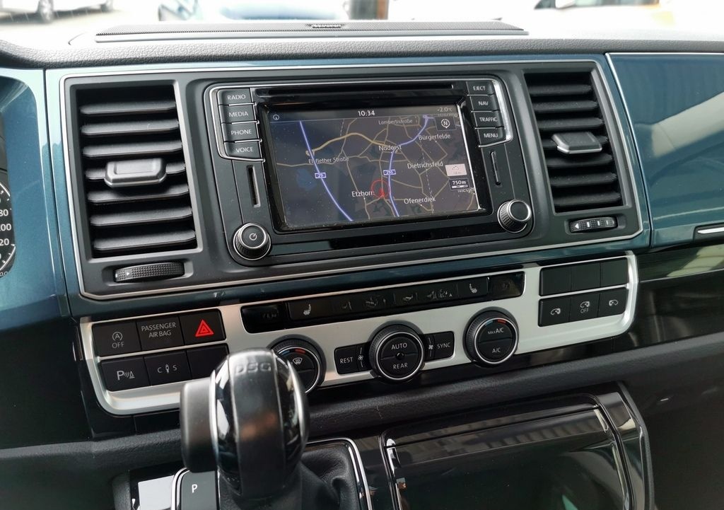 Volkswagen T6 2.0 TDI Multivan Highline ACC AHK AUT KlimaA foto 9