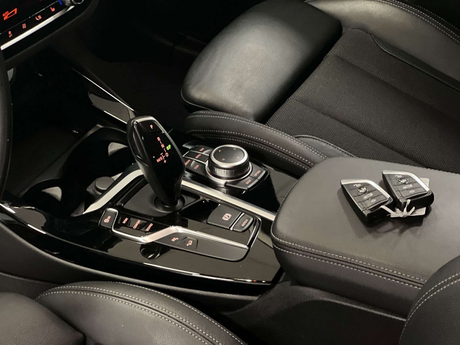 BMW X3 xDrive Advantage HUD/AHK/ParkSyst/SportSitze foto 19