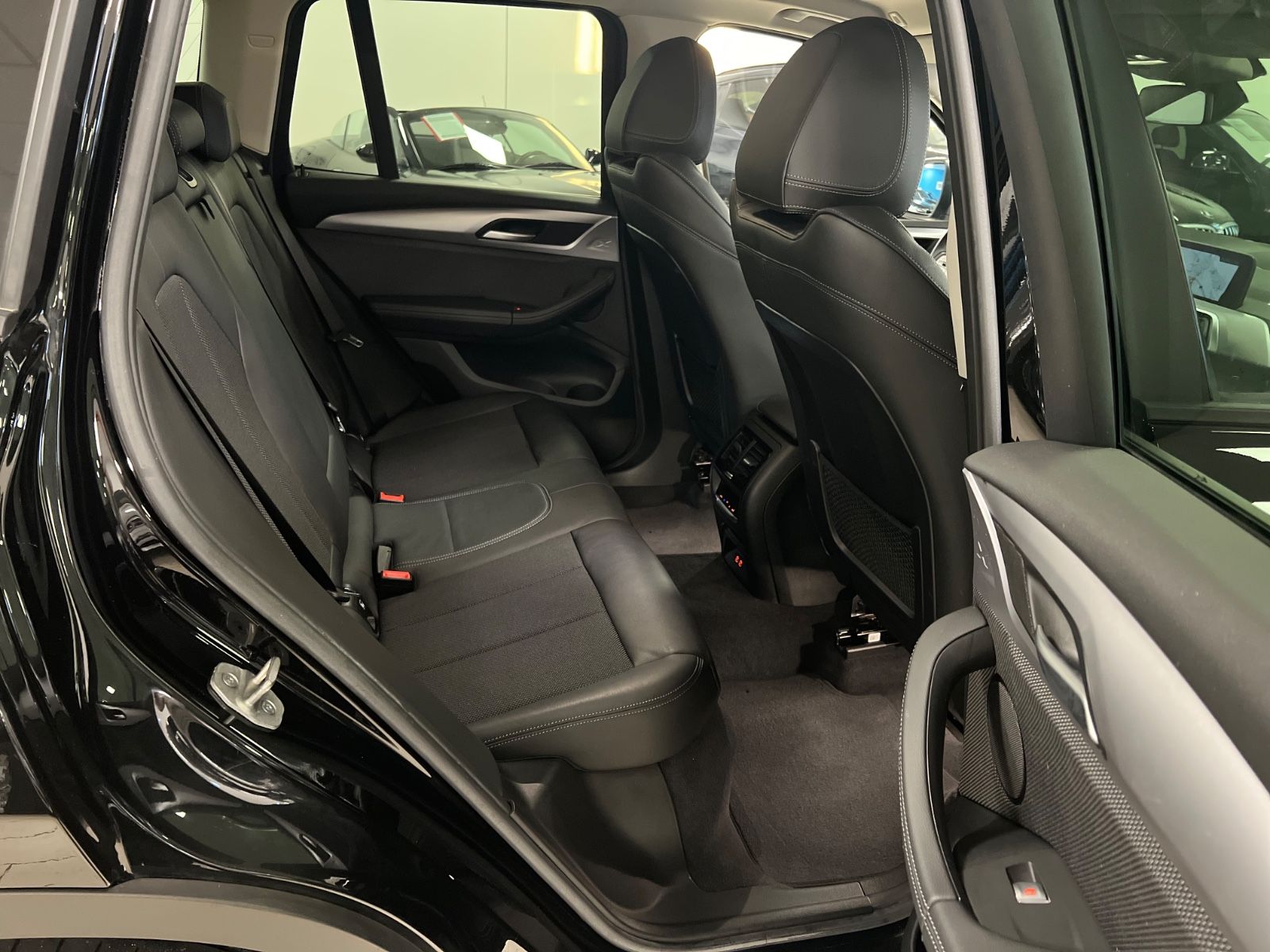 BMW X3 xDrive Advantage HUD/AHK/ParkSyst/SportSitze foto 24