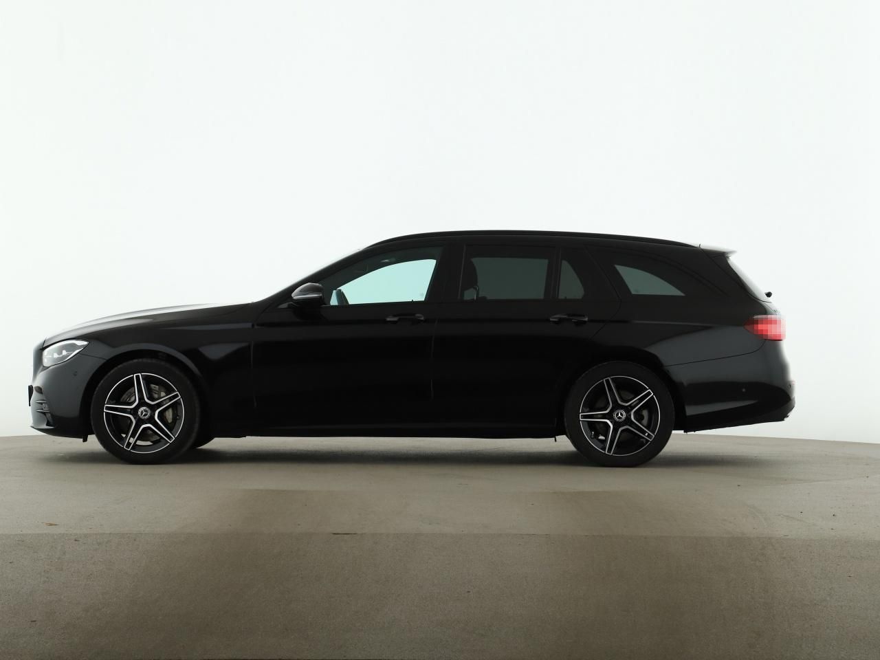 Mercedes-Benz E 300 e T AMG Night Widescreen MBUX AHK Kamera foto 3