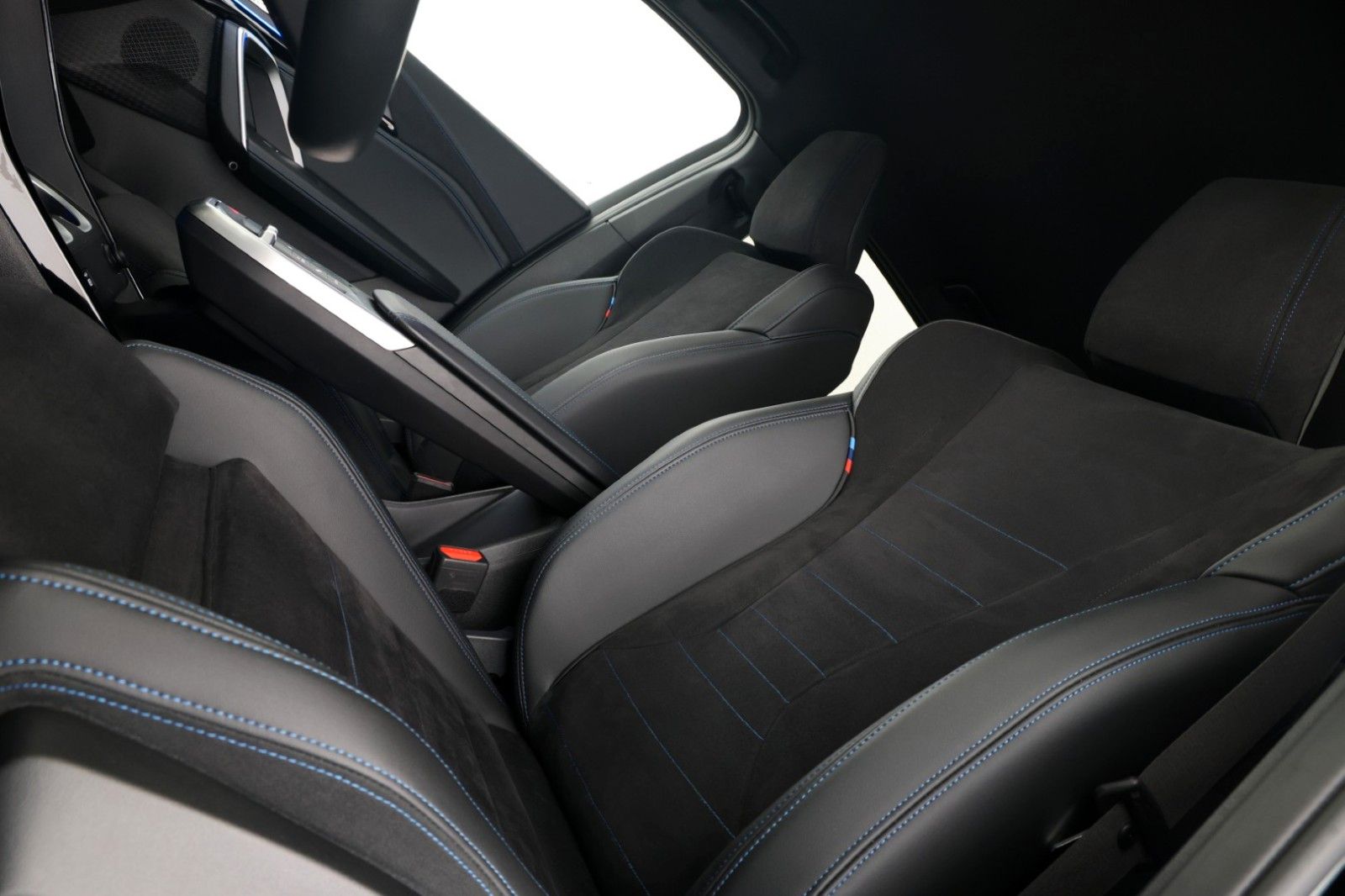 BMW X2 sDrive18d M Sport ICONIC H&K ACC 360° AHK 20" foto 19