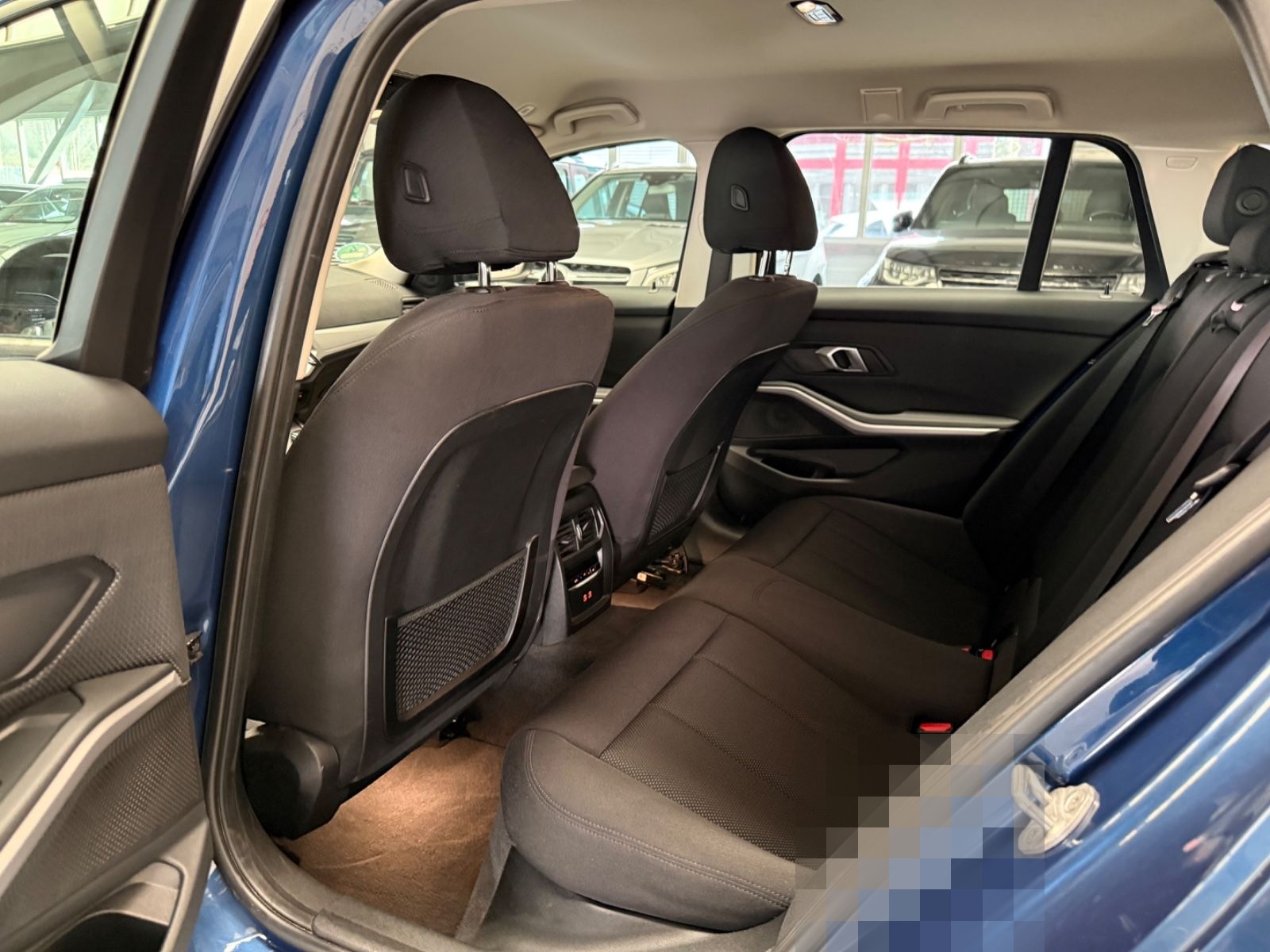 BMW 330e Advantage ACC/LASER/KEY/KAM/HUD/SPUR/TOT/17 foto 14