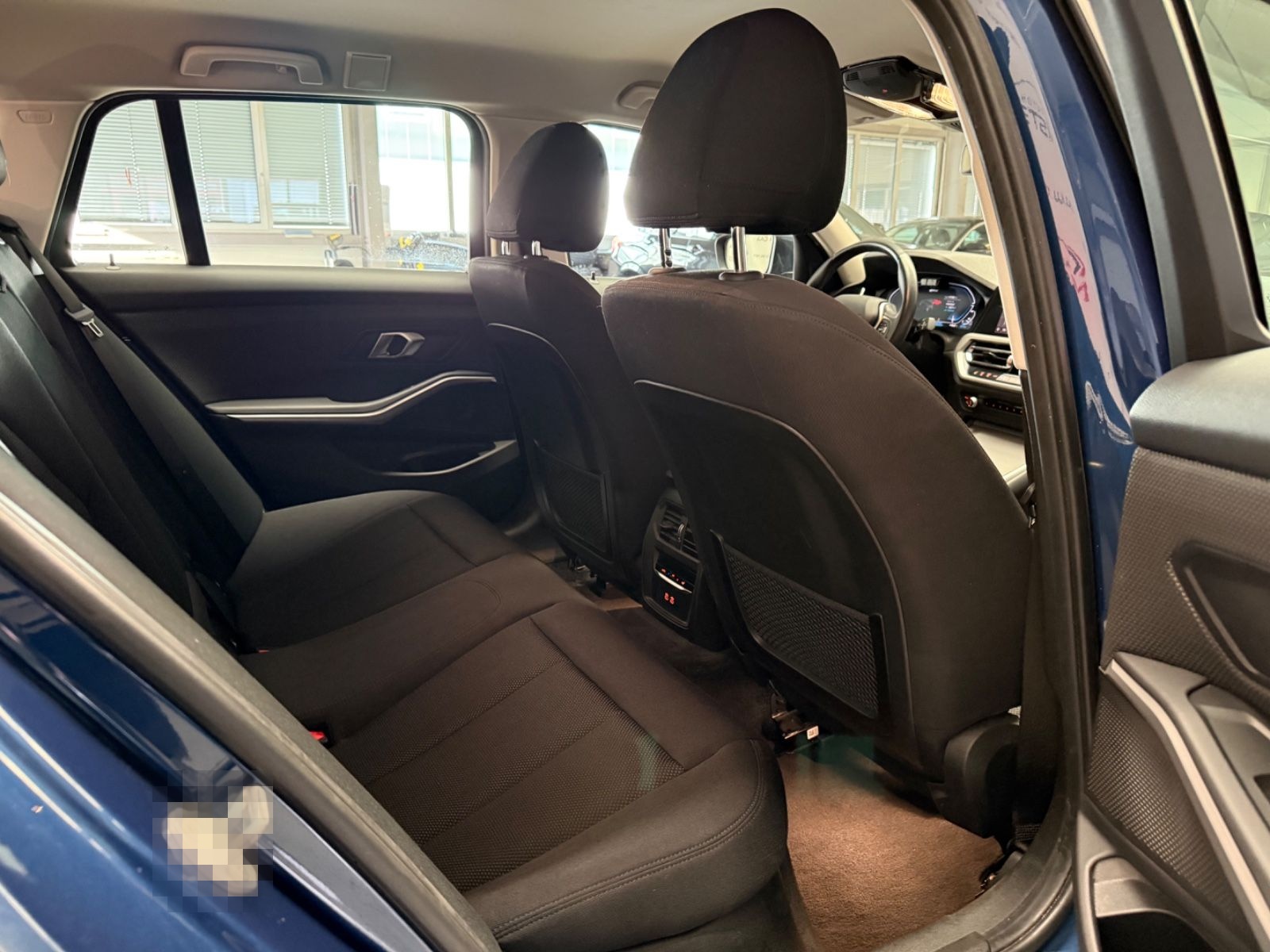 BMW 330e Advantage ACC/LASER/KEY/KAM/HUD/SPUR/TOT/17 foto 15