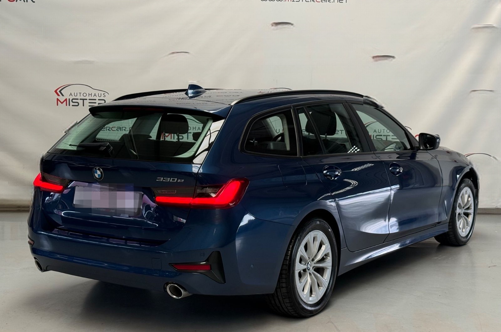 BMW 330e Advantage ACC/LASER/KEY/KAM/HUD/SPUR/TOT/17 foto 6