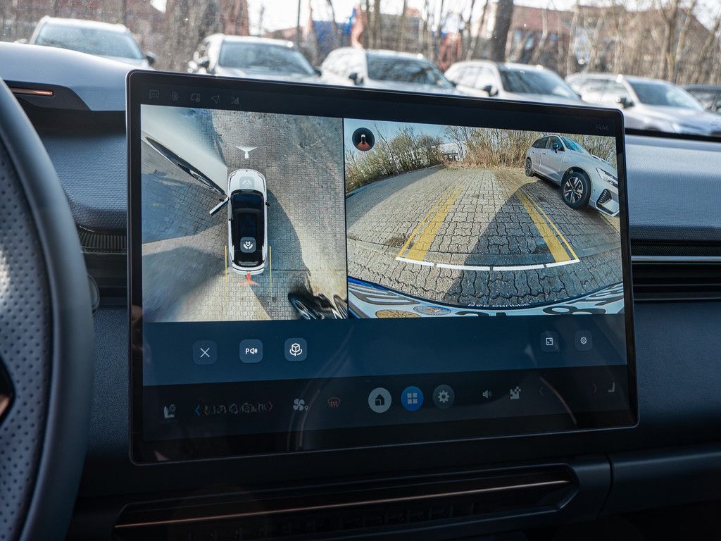 Lynk&Co 08 Plug-In Hybrid More Massage HK 21" foto 11