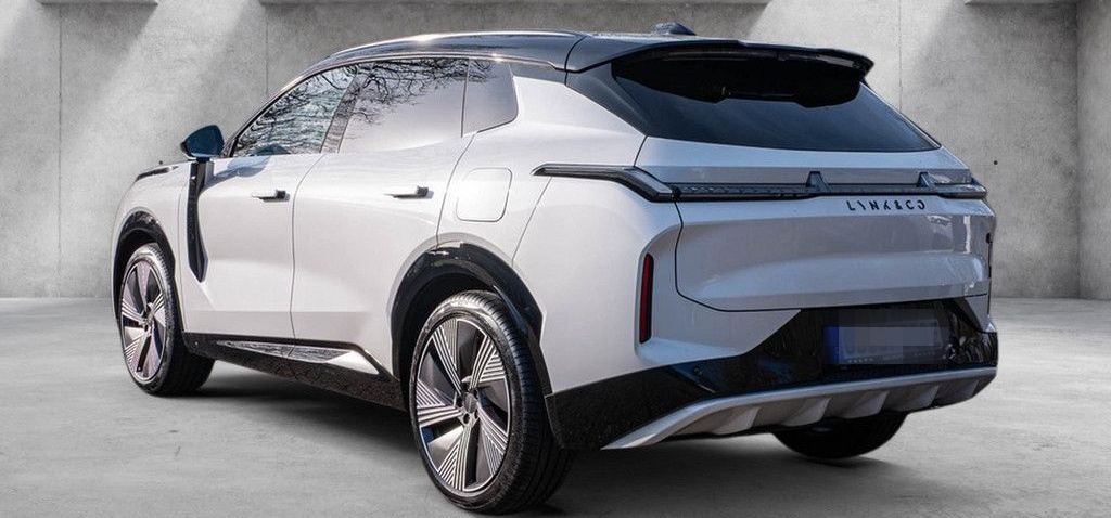 Lynk&Co 08 Plug-In Hybrid More Massage HK 21" foto 3