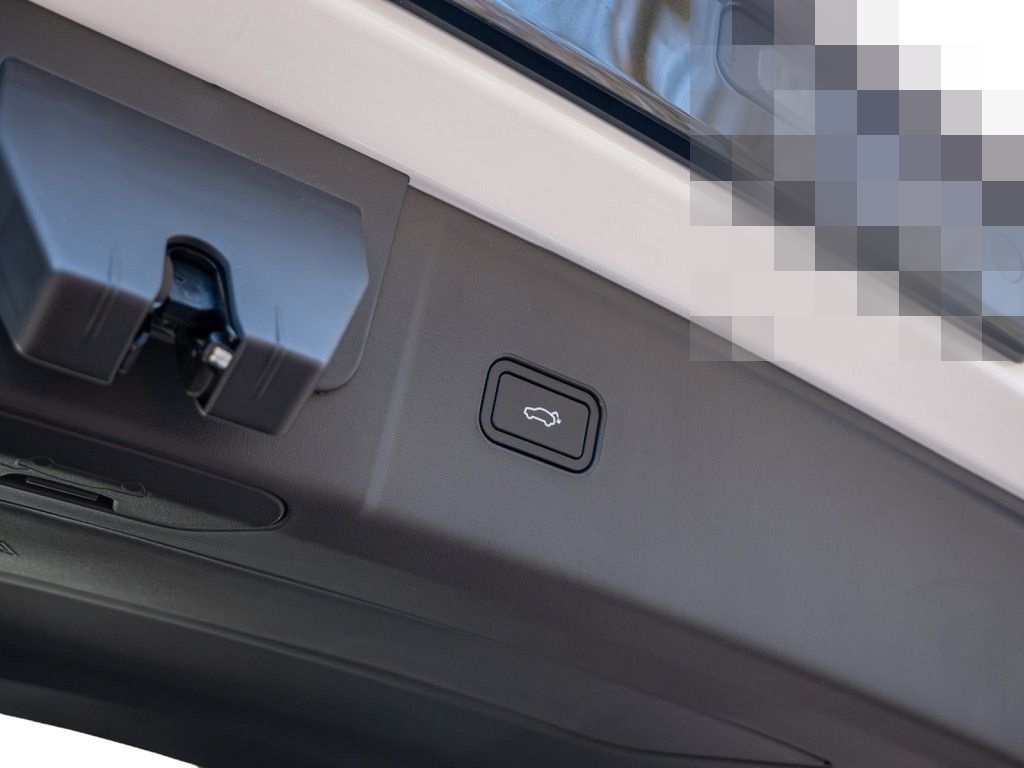 Lynk&Co 08 Plug-In Hybrid More Massage HK 21" foto 9