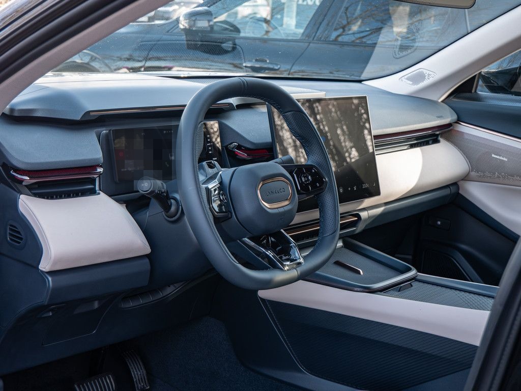 Lynk&Co 08 Plug-In Hybrid More Massage HK 21" foto 17