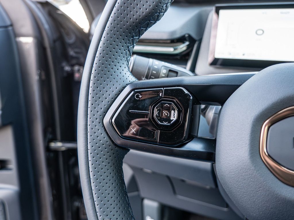 Lynk&Co 08 Plug-In Hybrid More Massage HK 21" foto 15