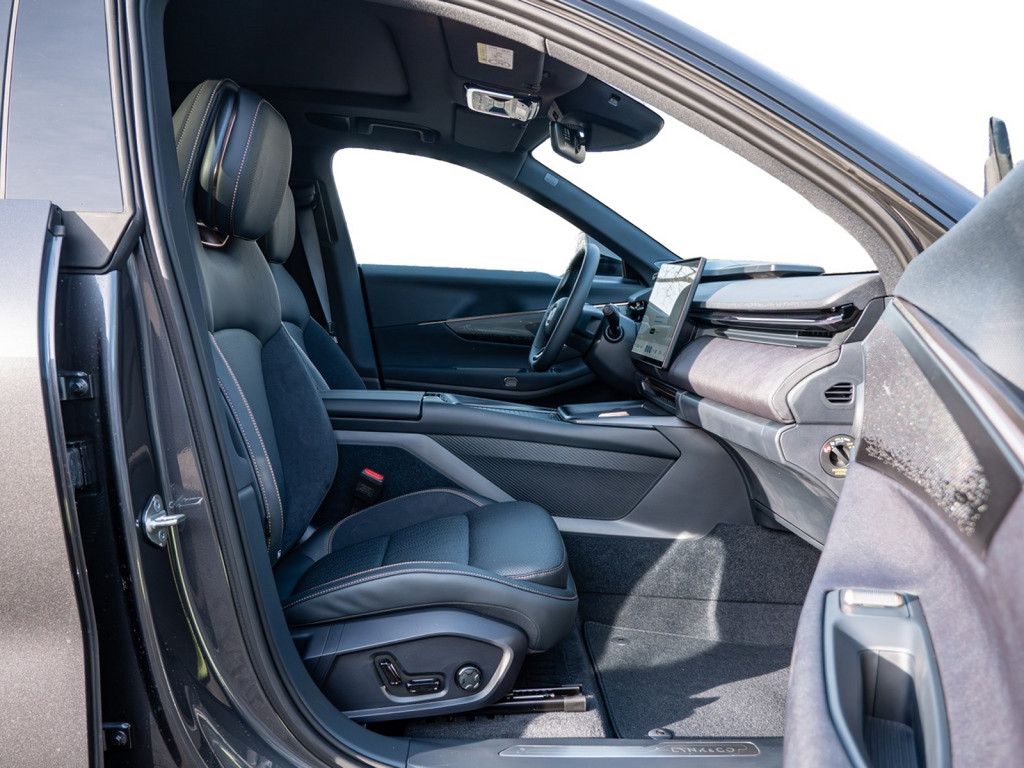 Lynk&Co 08 Plug-In Hybrid More Massage HK 21" foto 5