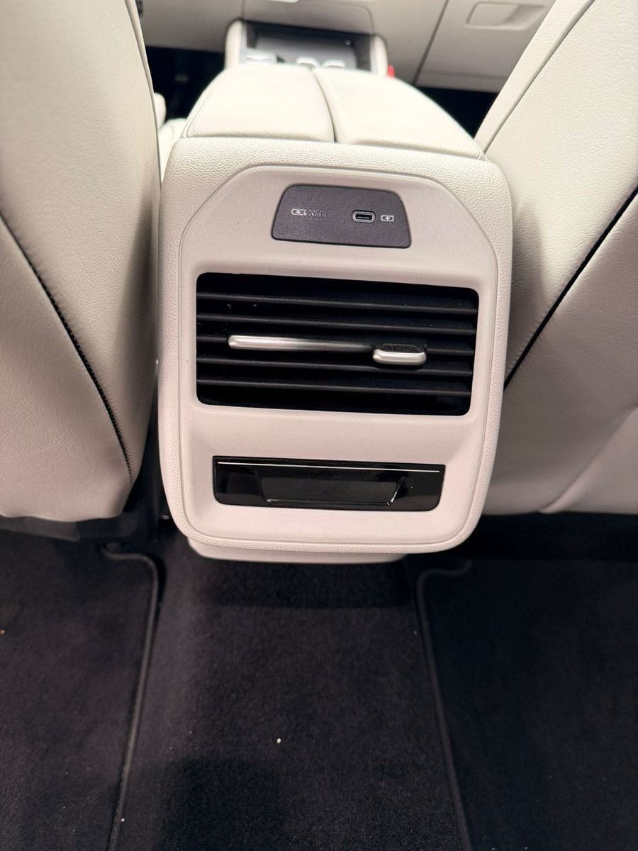 Volkswagen Passat Variant 2.0 TDI 110 kW Elegance~DSG~Ahk foto 10