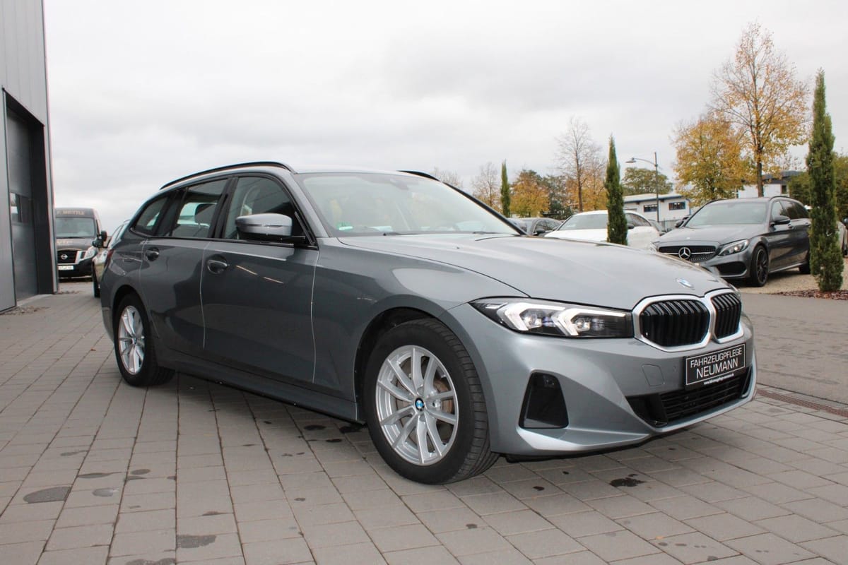 BMW 320 d xDrive Touring NAVI SHZ LED PDC AUT LIVE foto 2
