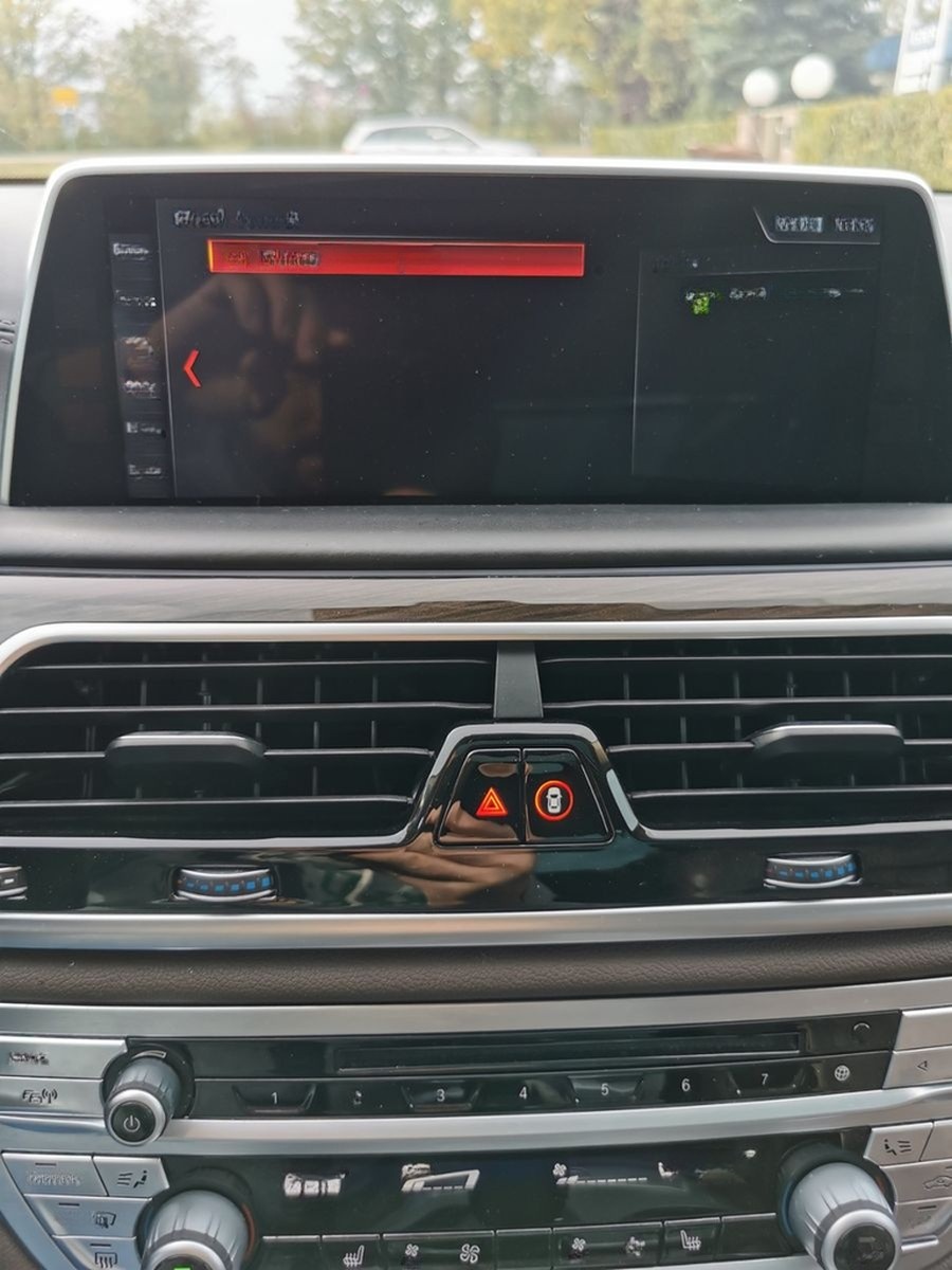 BMW 750d xDrive - foto 9