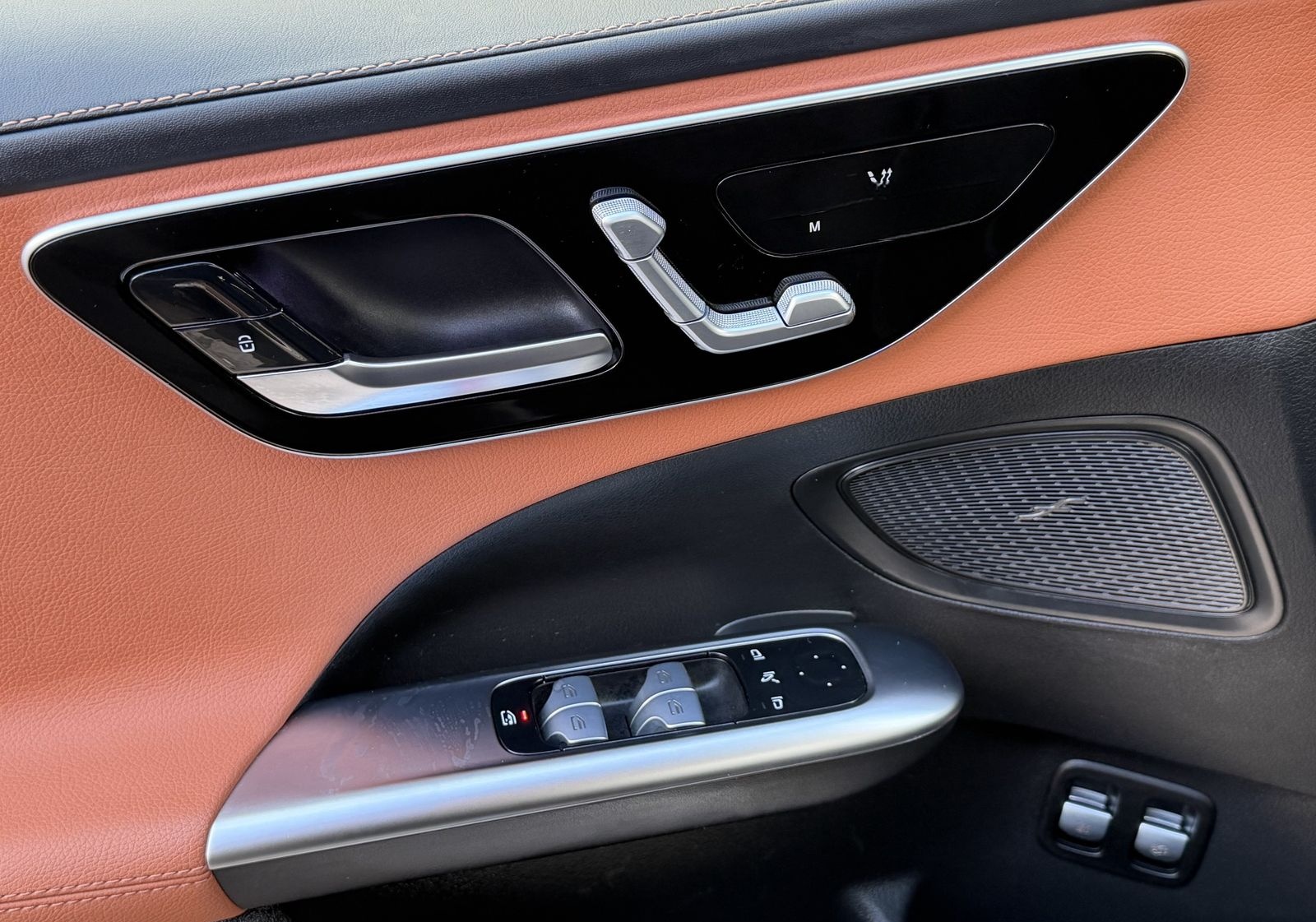 Mercedes-Benz C 300 e T 9G-TRONIC AMG Line | DISTRONIC PLUS foto 20